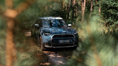MINI COUNTRYMAN.